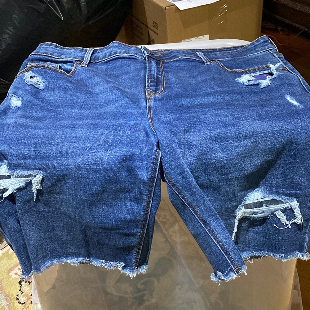 Old Navy distressed jean Bermuda shorts